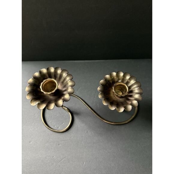 Vintage Brass Double Candlestick Holder MCM Curvy Artsy Cottagecore Minimalist - Picture 2 of 6
